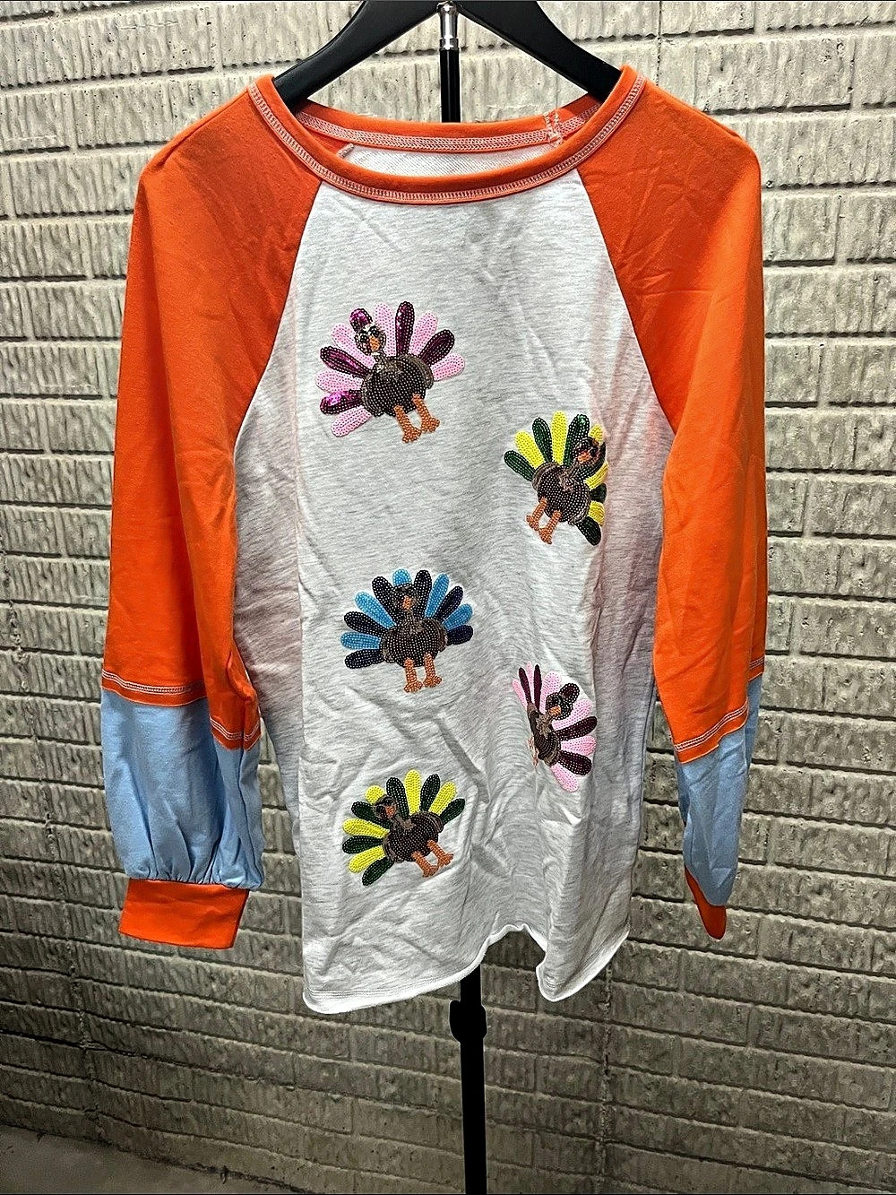 Womens Medium Turkey Long Sleeve Tee Size M (8)